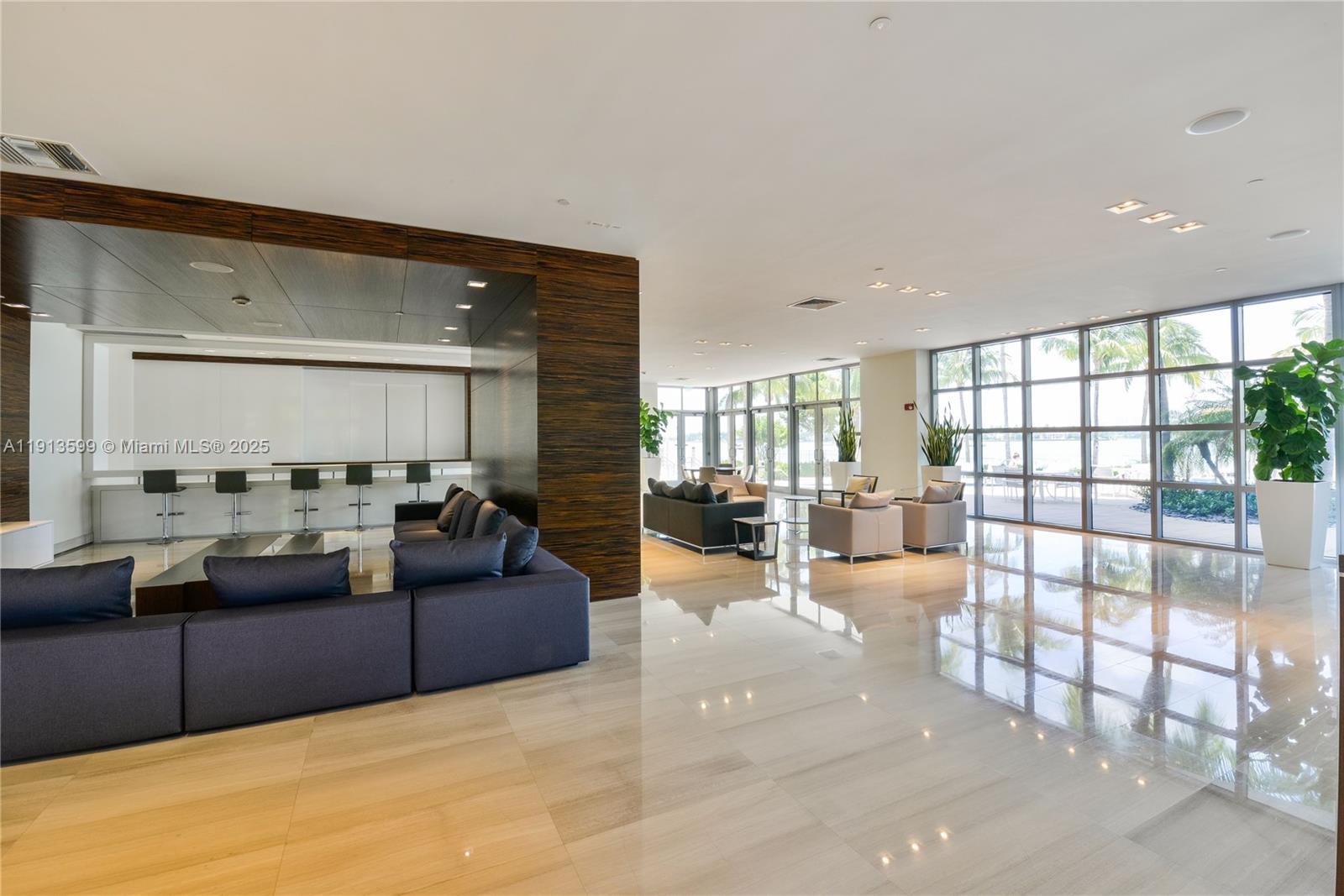 Miami Beach Condo: 1330 West Avenue