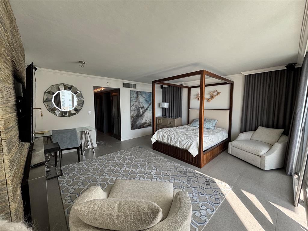 Miami Beach Condo: 1200 West Avenue