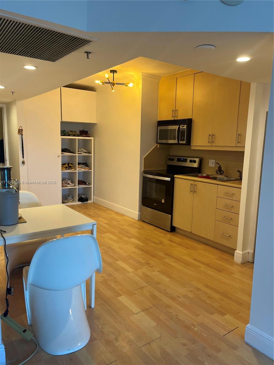 Miami Beach Condo: Miami Beach City Center