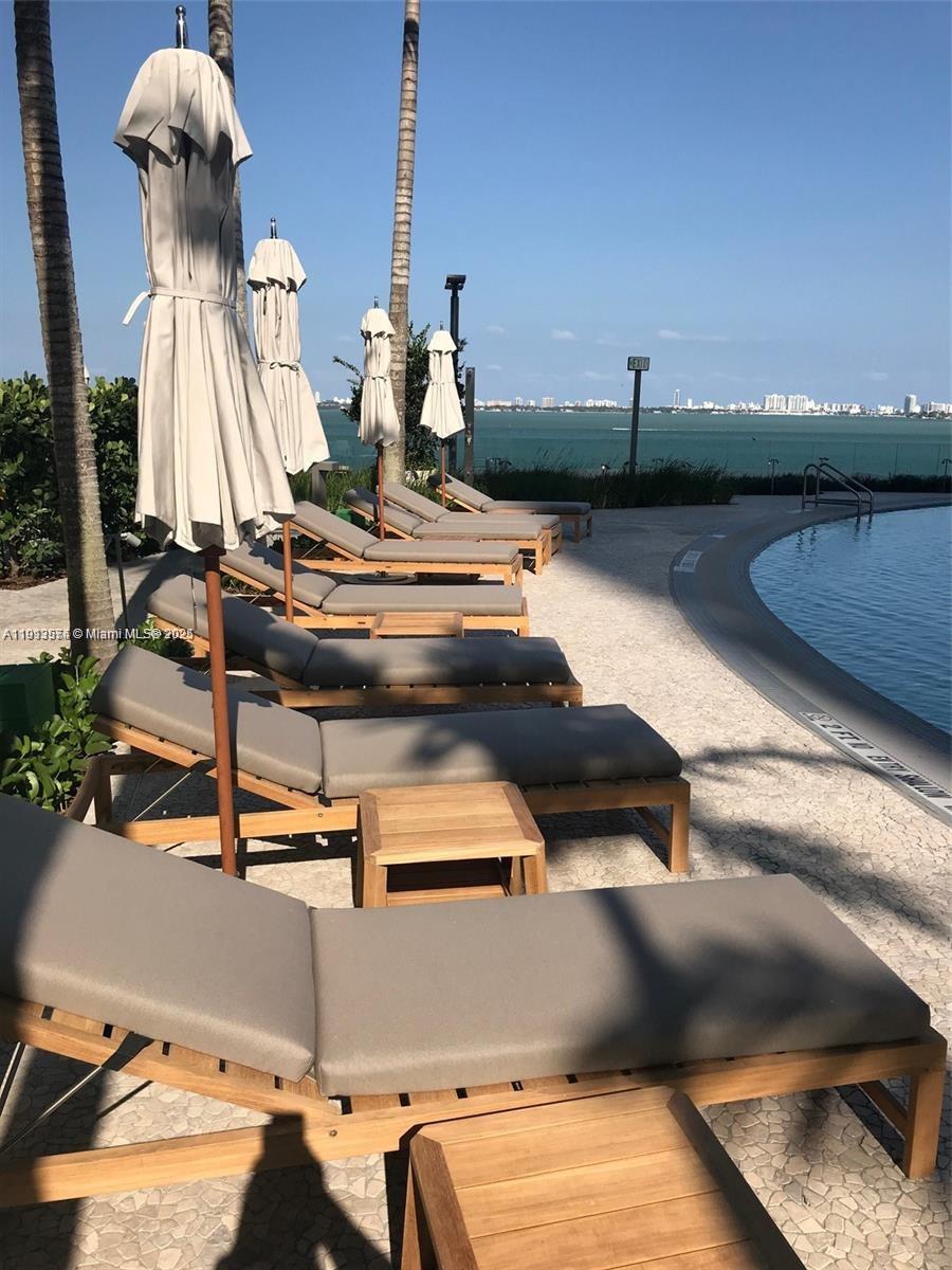 Miami Condo: 650 Northeast 32nd Street