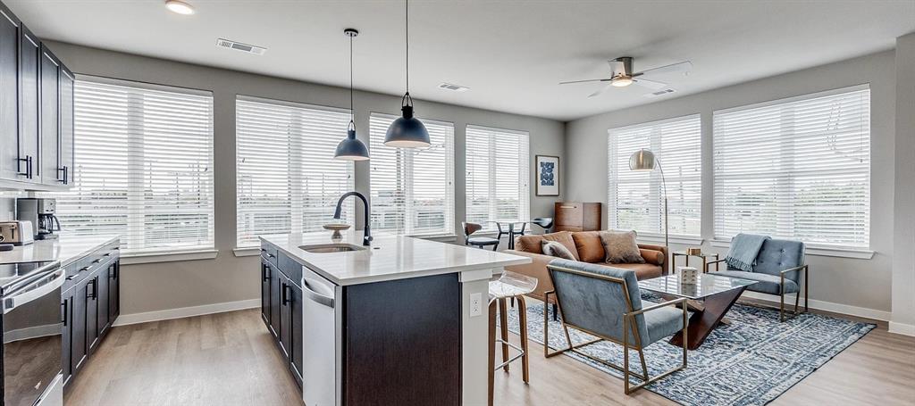 Dallas Condo: 3900 Commerce Street