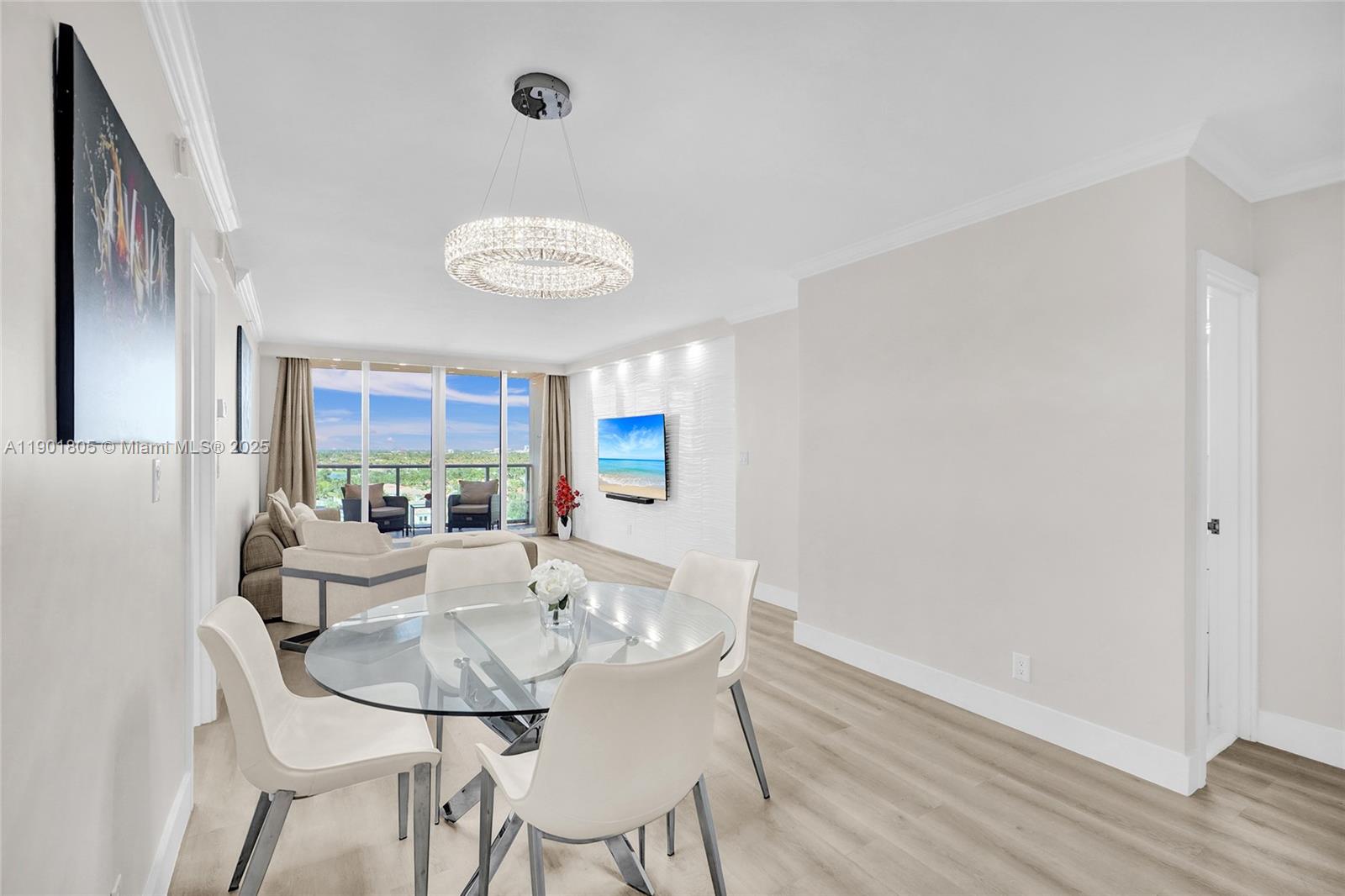 Hollywood Condo: 2501 South Ocean Drive