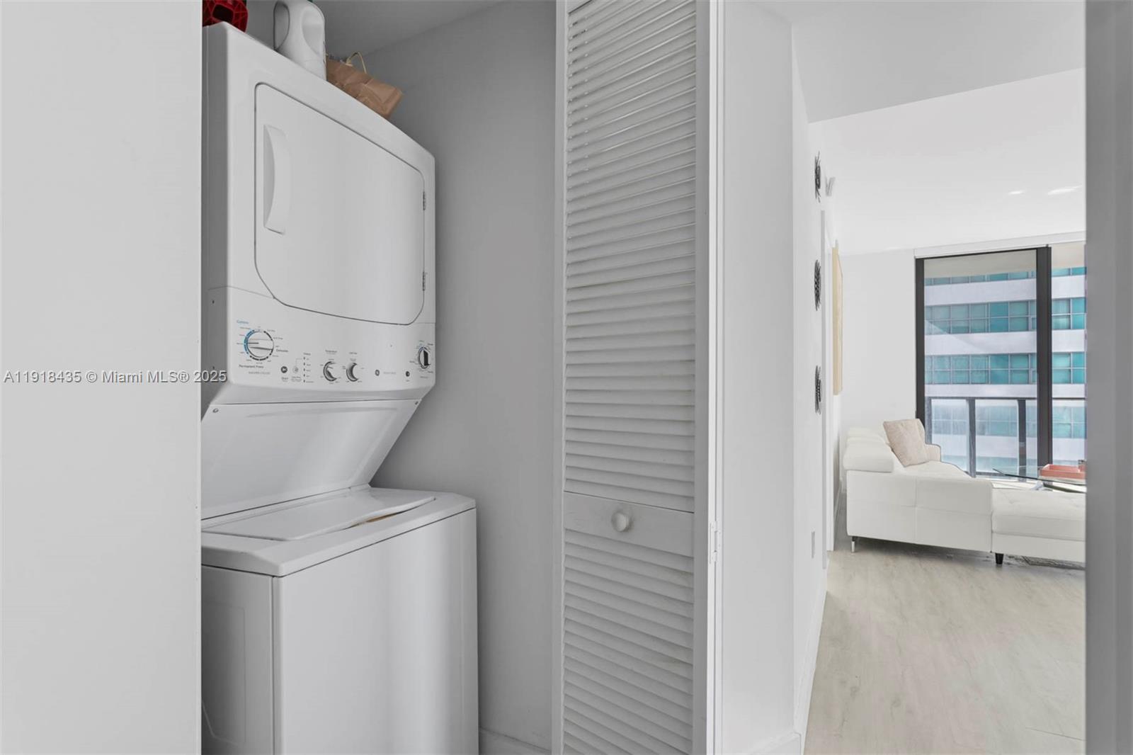 Miami Condo: 121 Northeast 34th Street