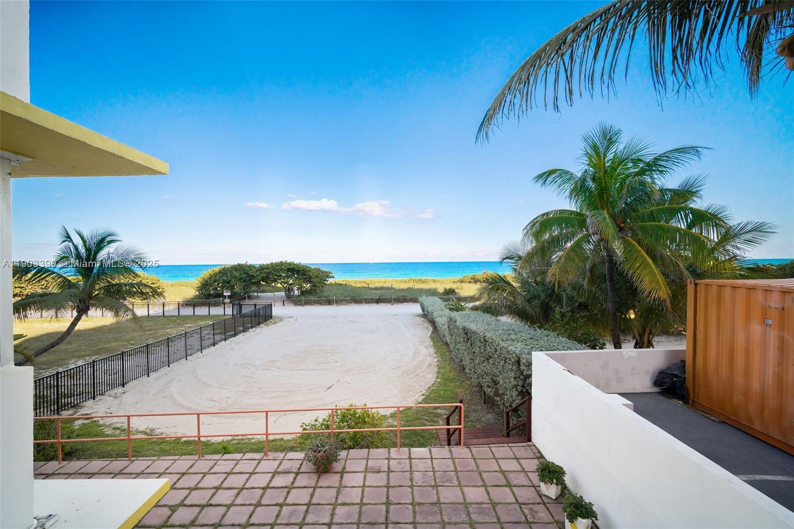 Surfside Condo: 9241 Collins Avenue