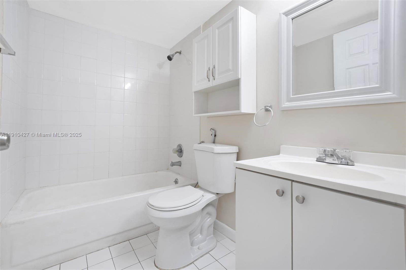 Pembroke Pines Condo: 800 Southwest 131st Avenue