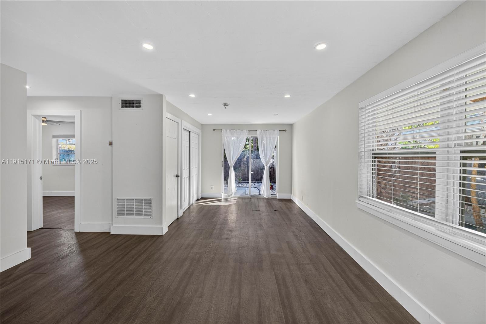 Fort Lauderdale Condo: 924 Northeast 17th Terrace