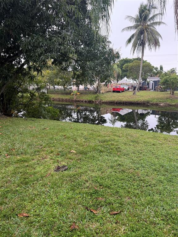 Sunrise Condo: 1477 Northwest 60th Avenue