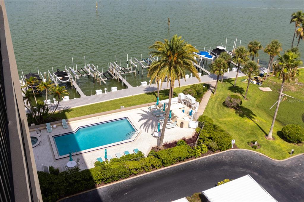 Clearwater Beach Condo: 690 Island Way