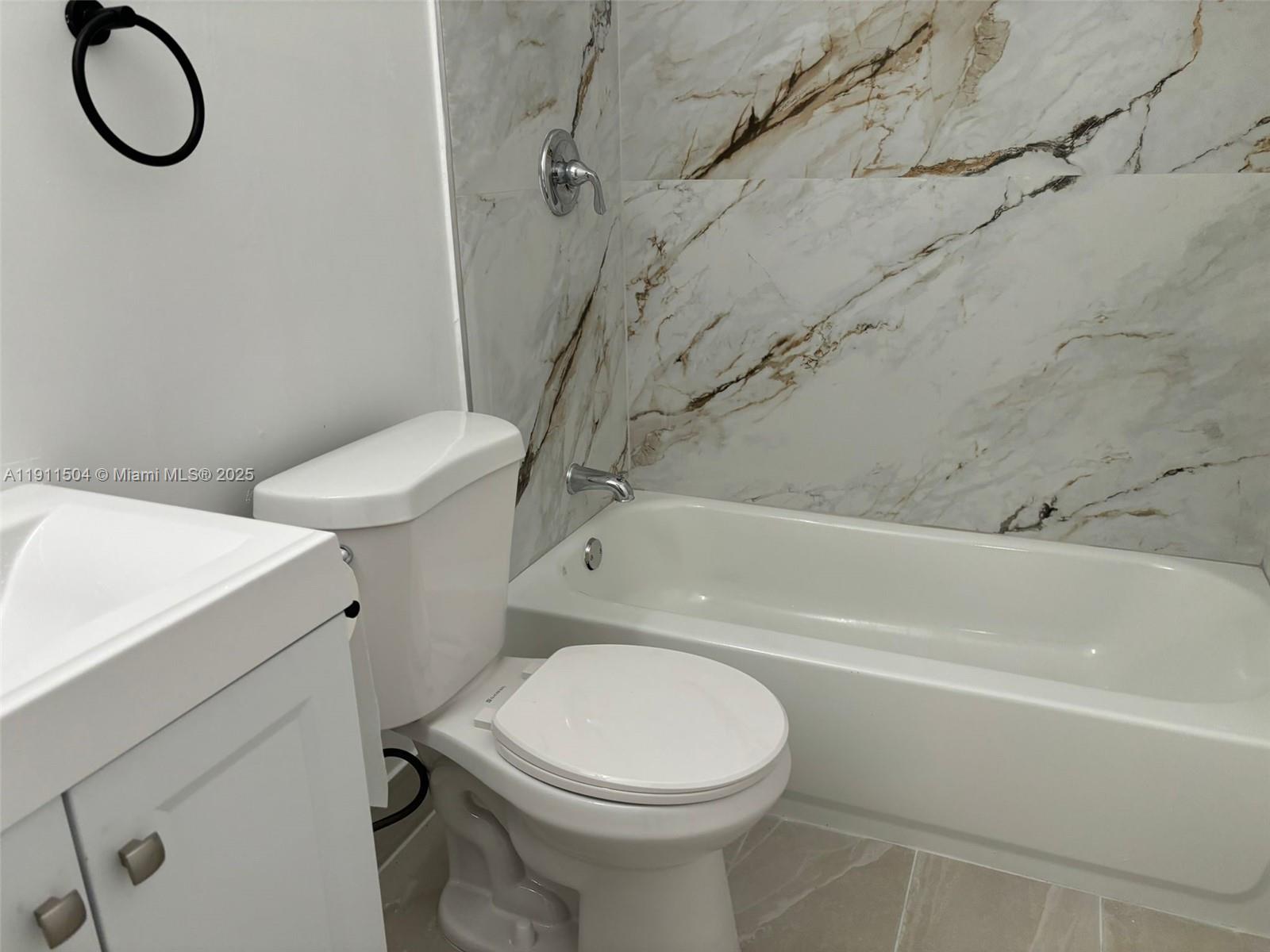 Lauderhill Condo: Lauderhill