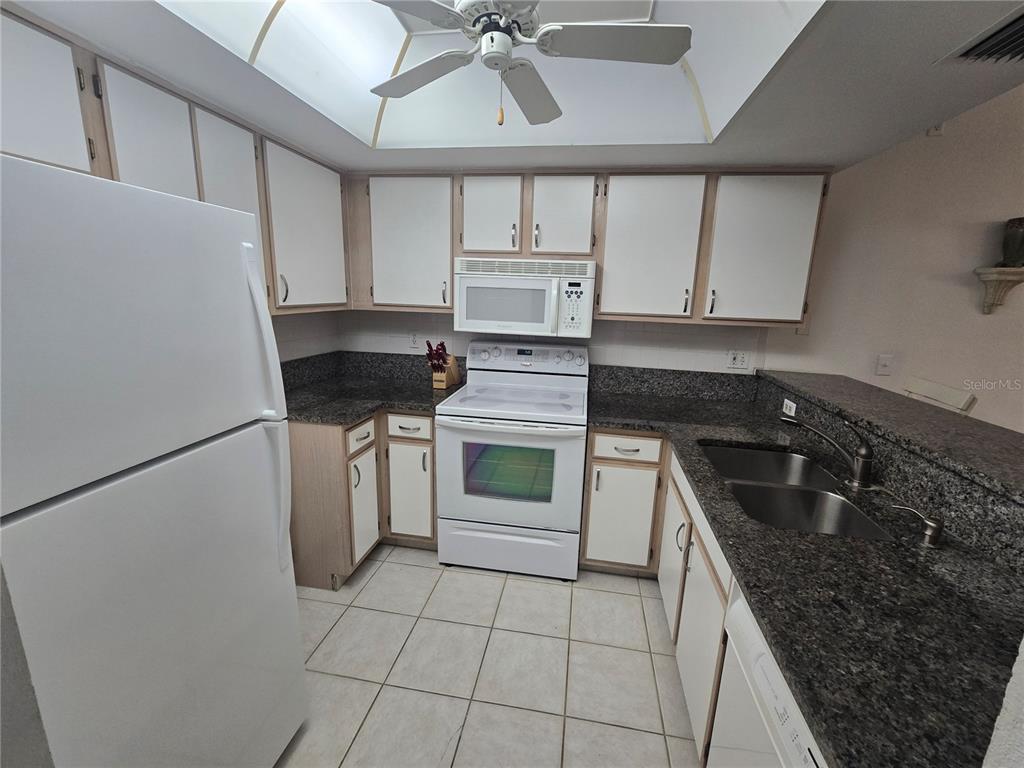Clearwater Beach Condo: 320 Island Way