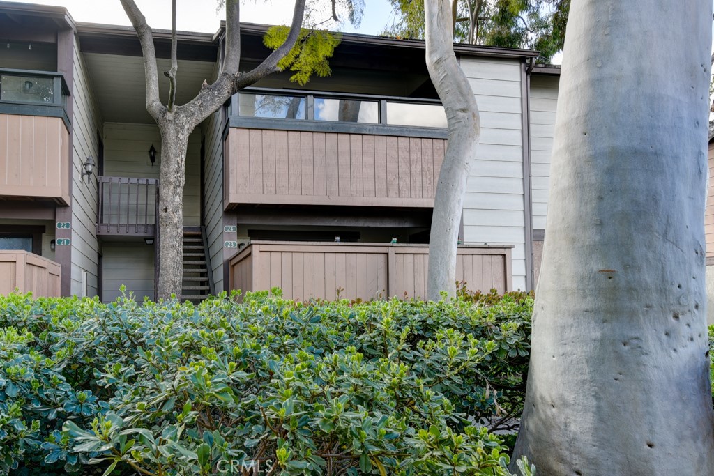 Lake Forest Condo: 20702 El Toro