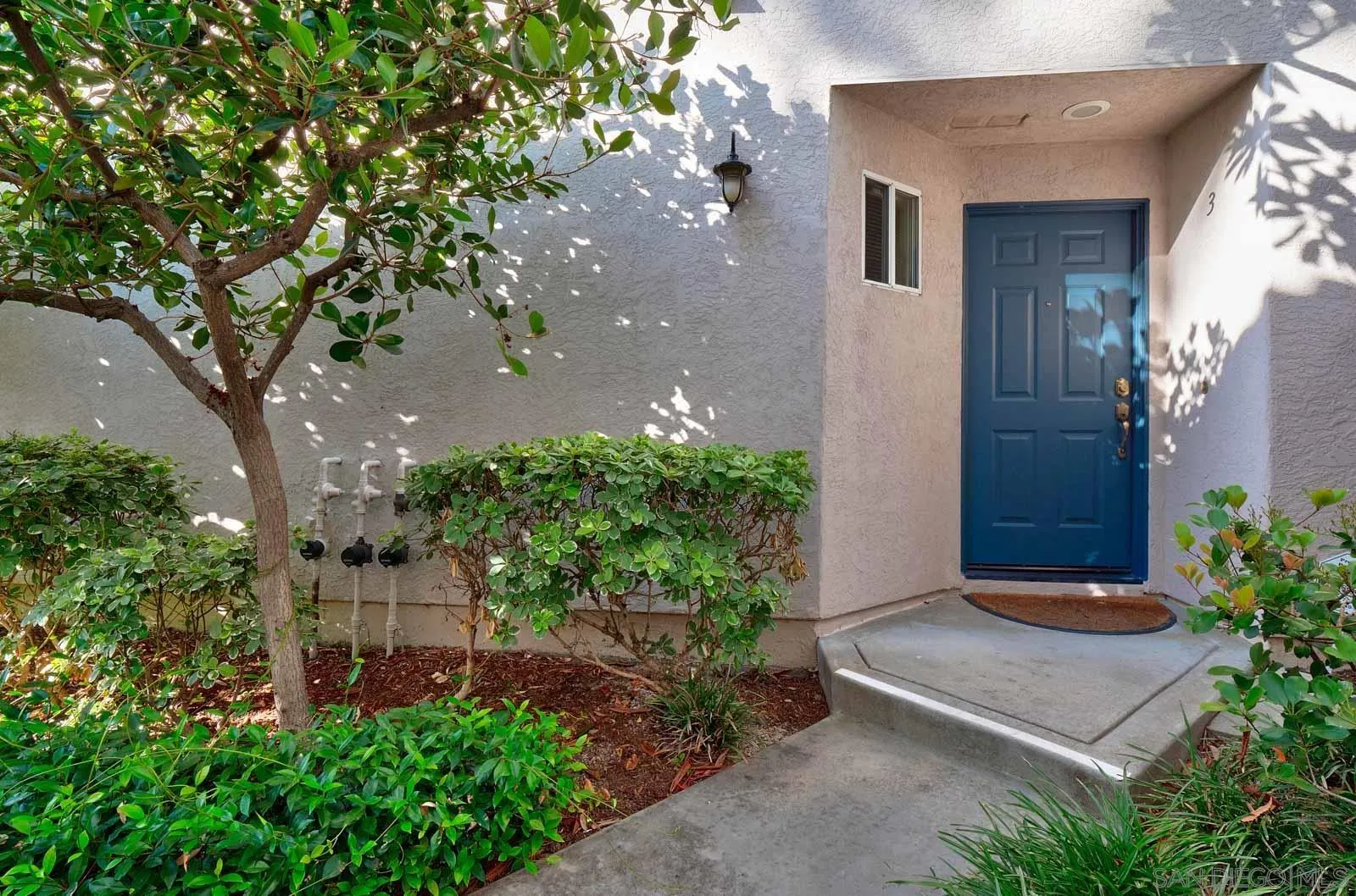 San Diego Condo: 5512 Renaissance Avenue