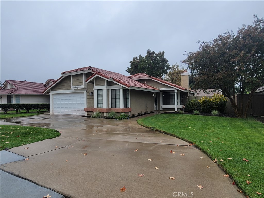 Redlands Condo: 1221 North Dearborn Street