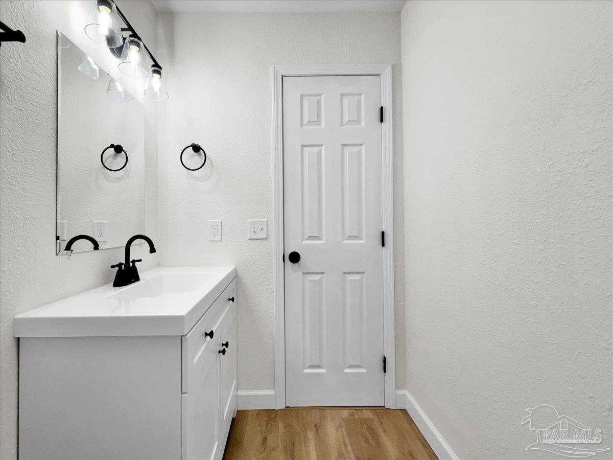 Pensacola Condo: 2028 Americus Avenue