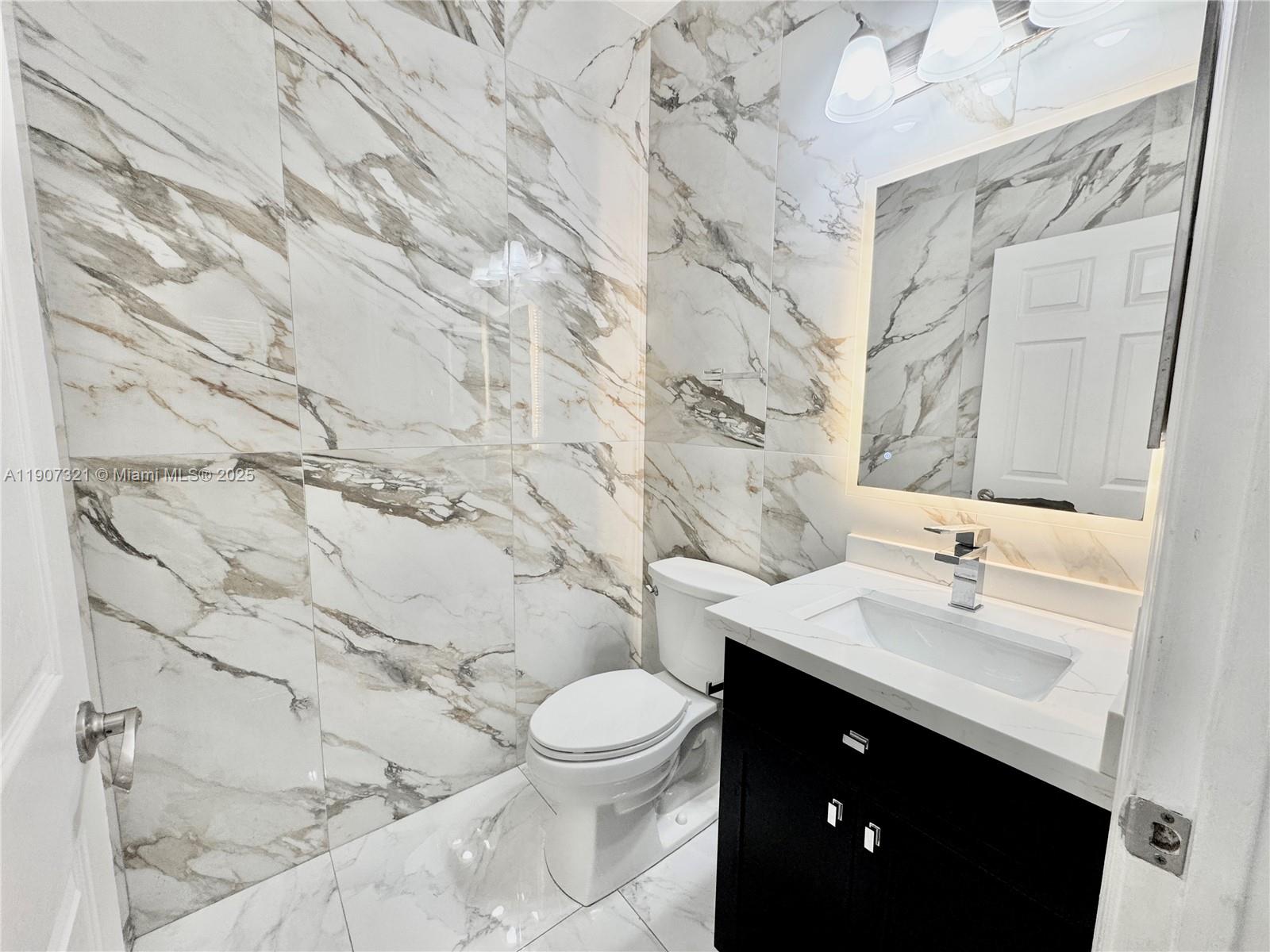 Weston Condo: 4383 Laurel Ridge Circle