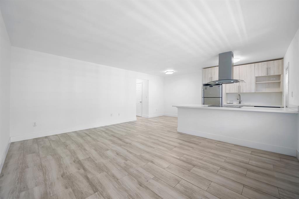 Coral Gables Condo: 6565 Santona Street