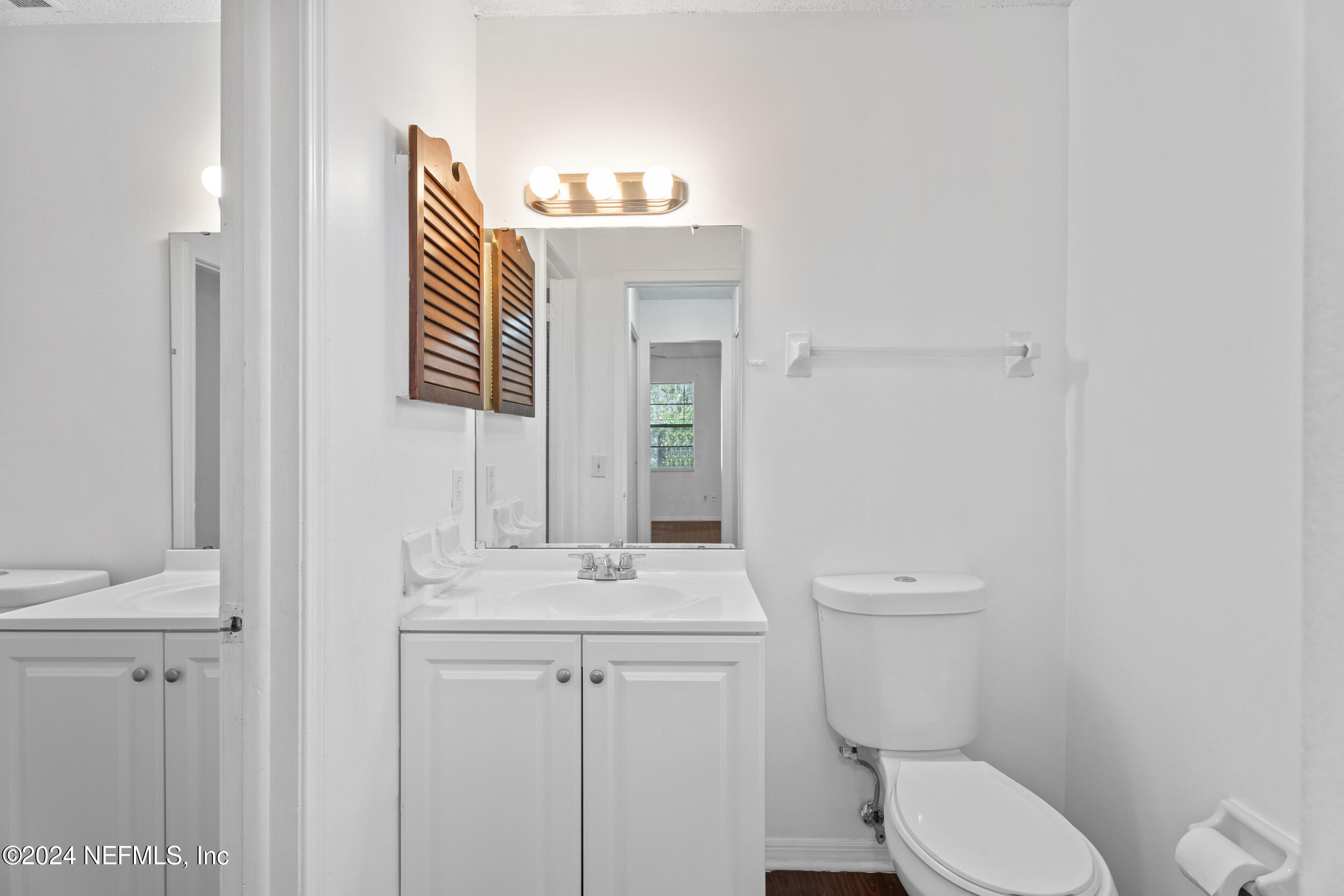 Orange Park Condo: 476 Lombard Street