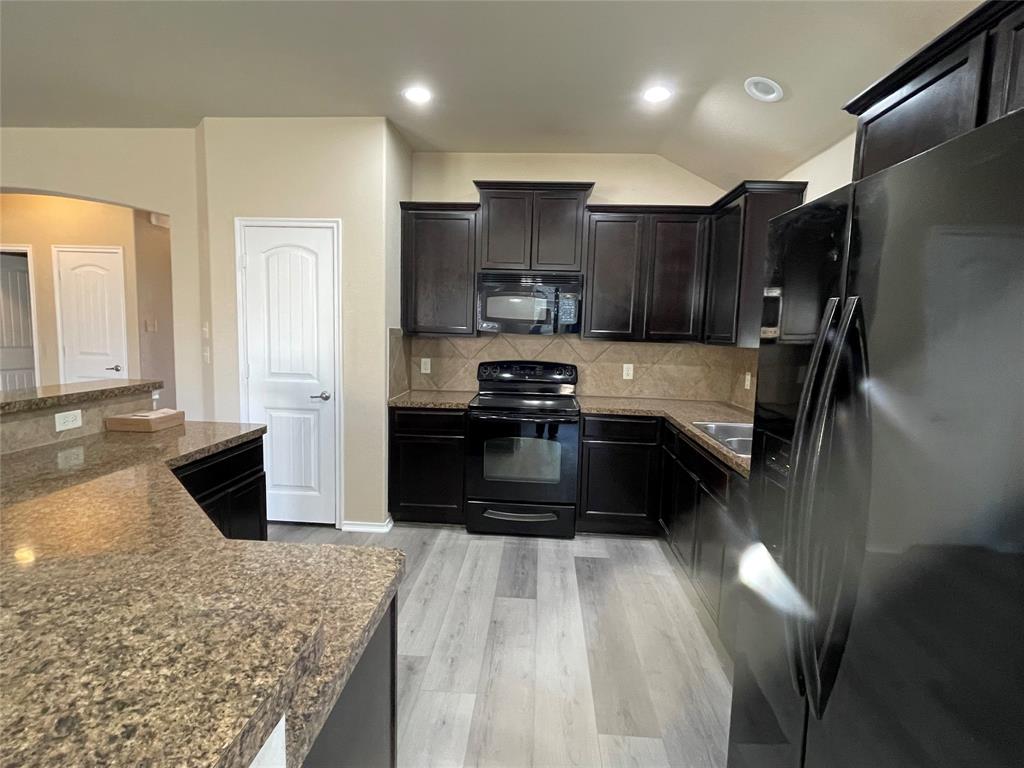 Little Elm Condo: 1117 Lake Grove Drive