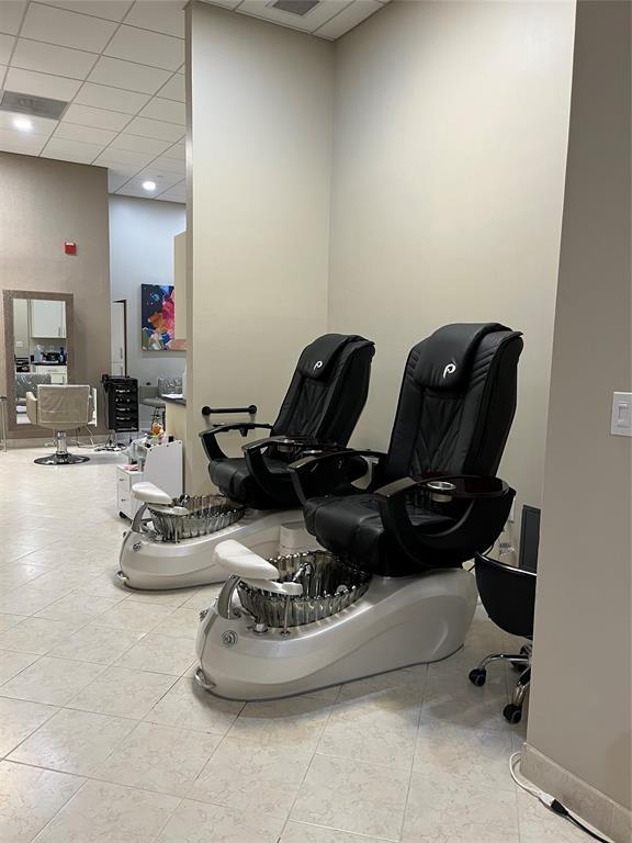 Weston Condo: 16102 Emerald Estates Drive