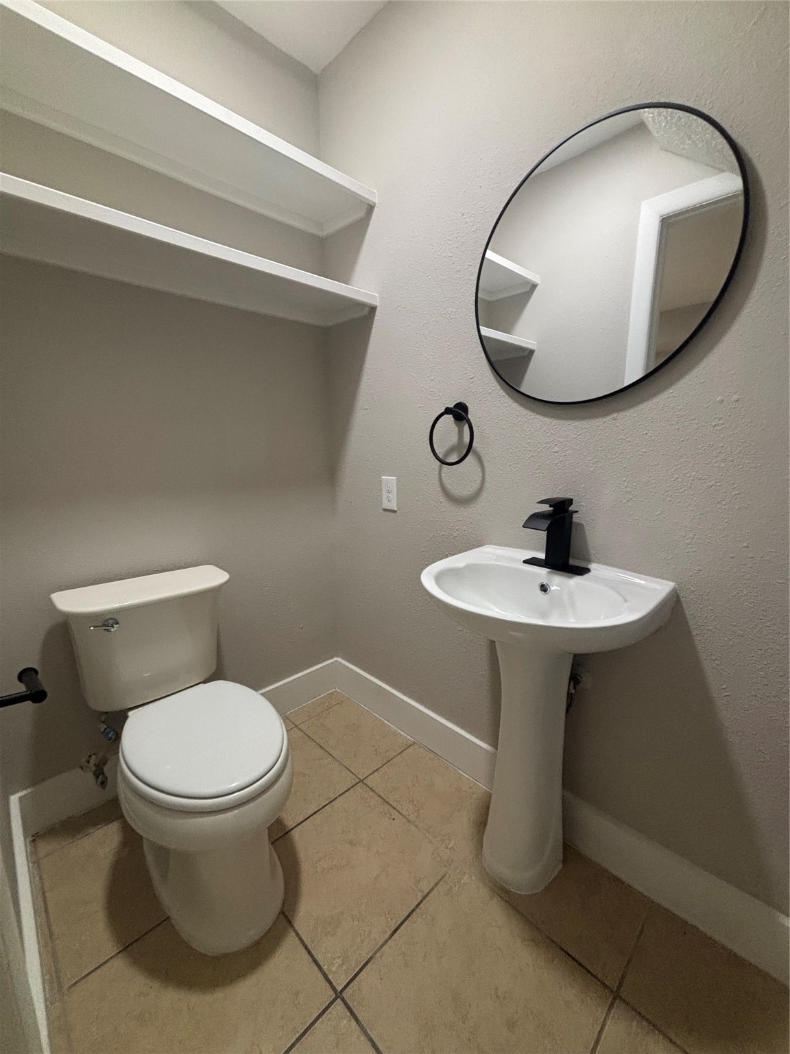 Baytown Condo: 216 South Pruett Street