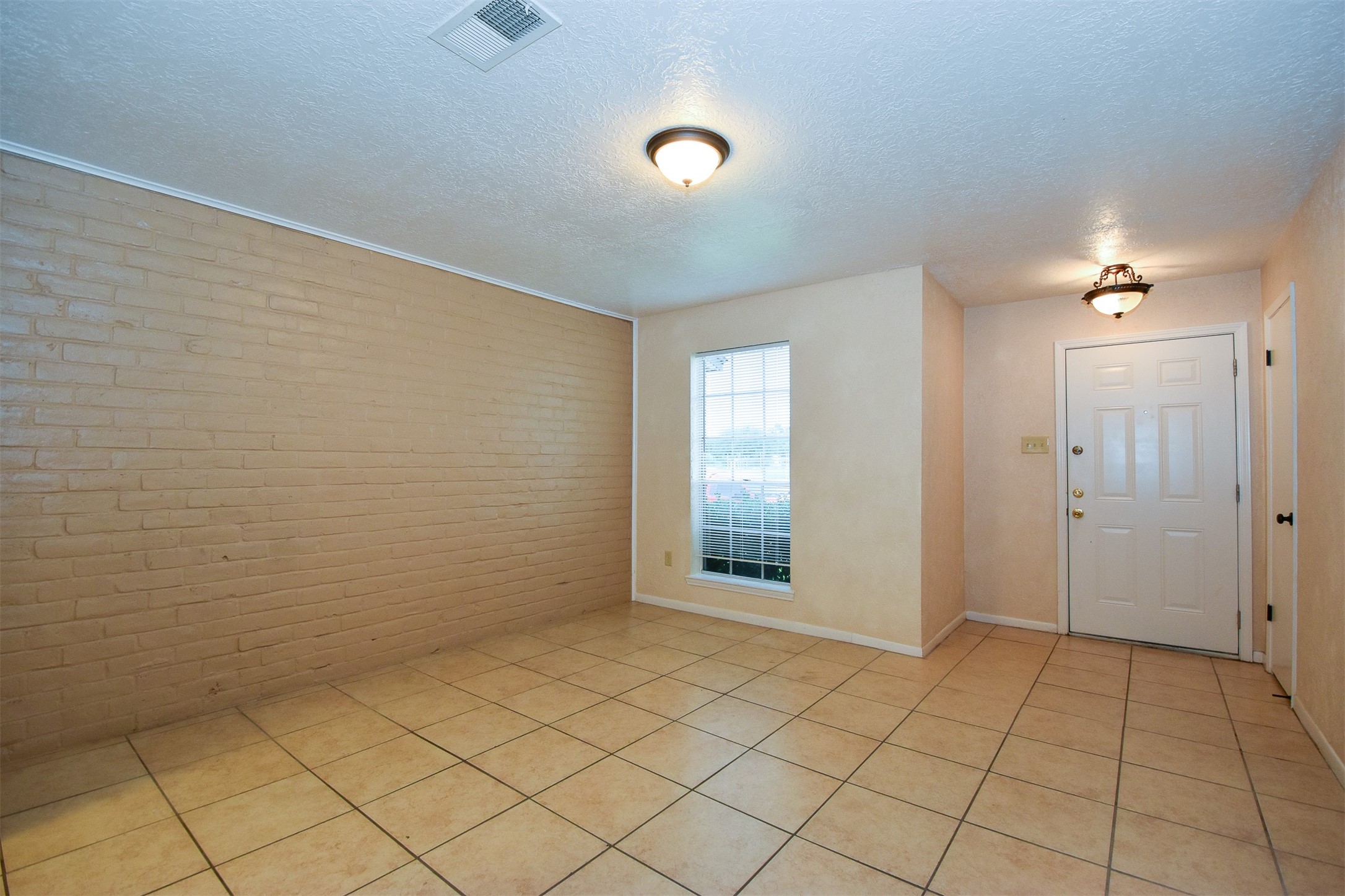 Baytown Condo: 1504 Beaumont Road