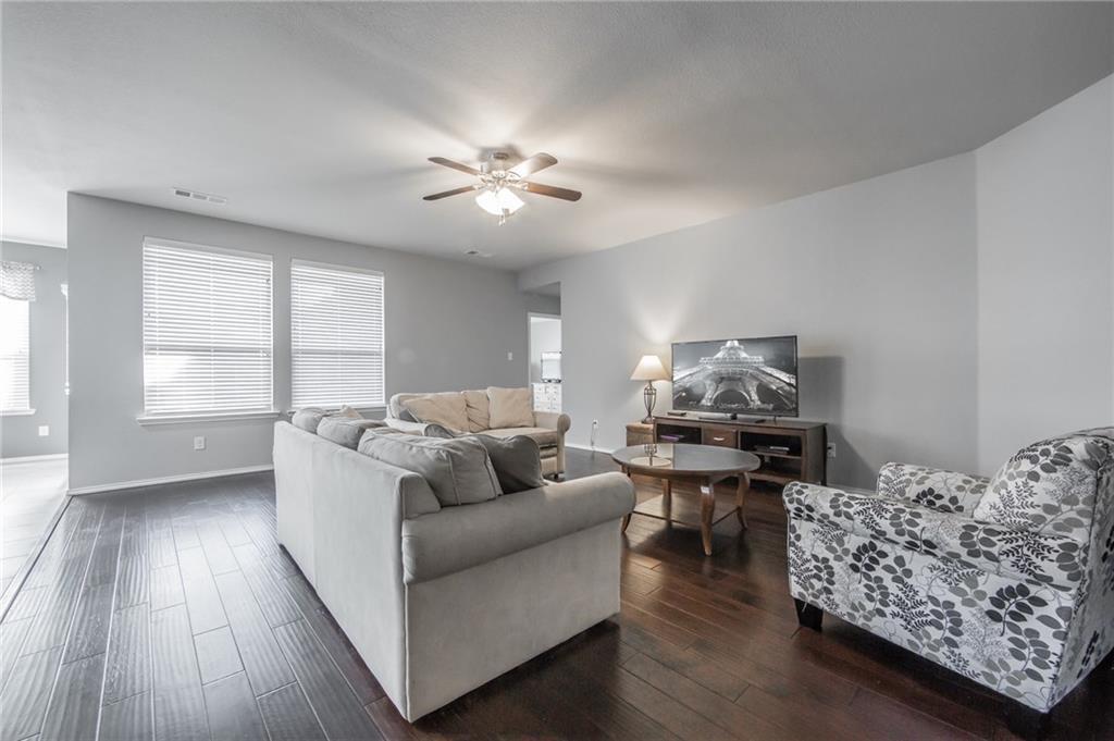 Little Elm Condo: 1101 Roadrunner Drive