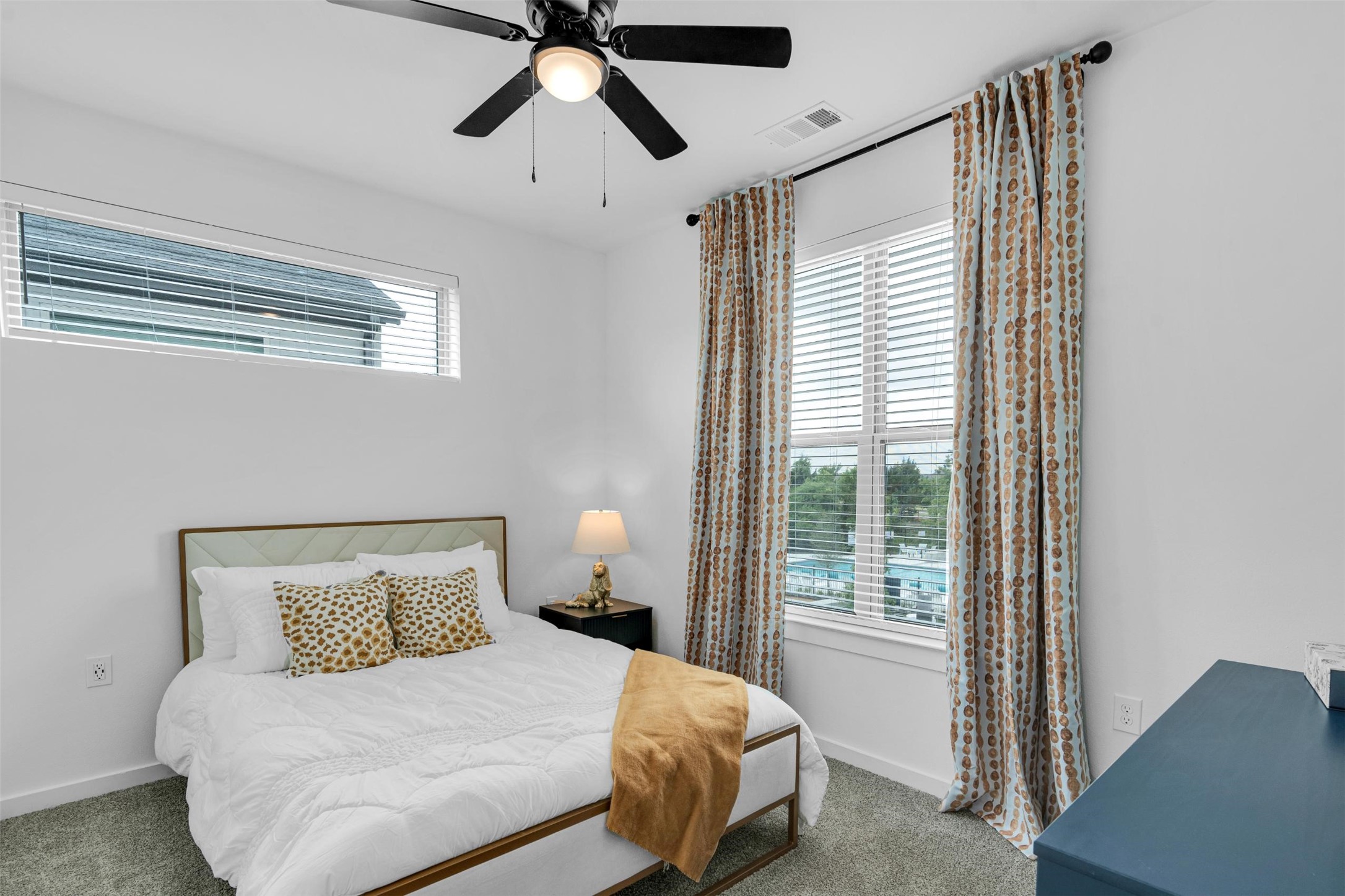 Garland Condo: 1893-601 Bernard Street