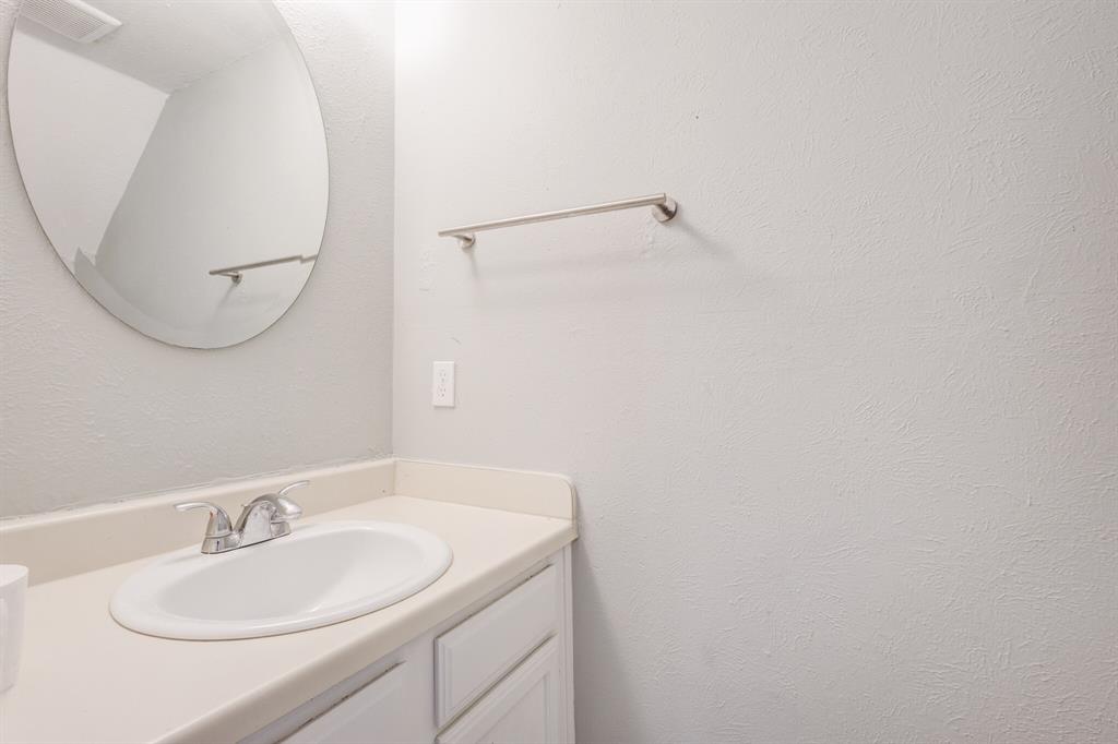 Garland Condo: 613 Carriagehouse Lane