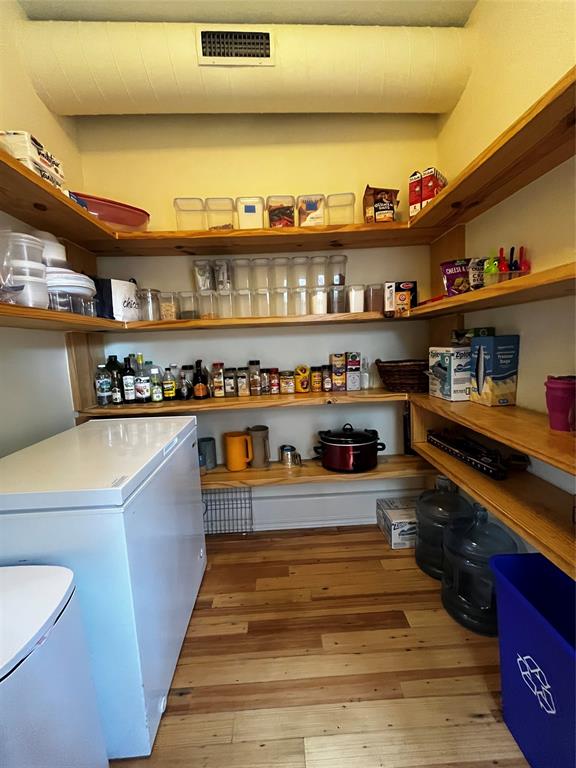 Dallas Condo: 215 South Montclair Avenue