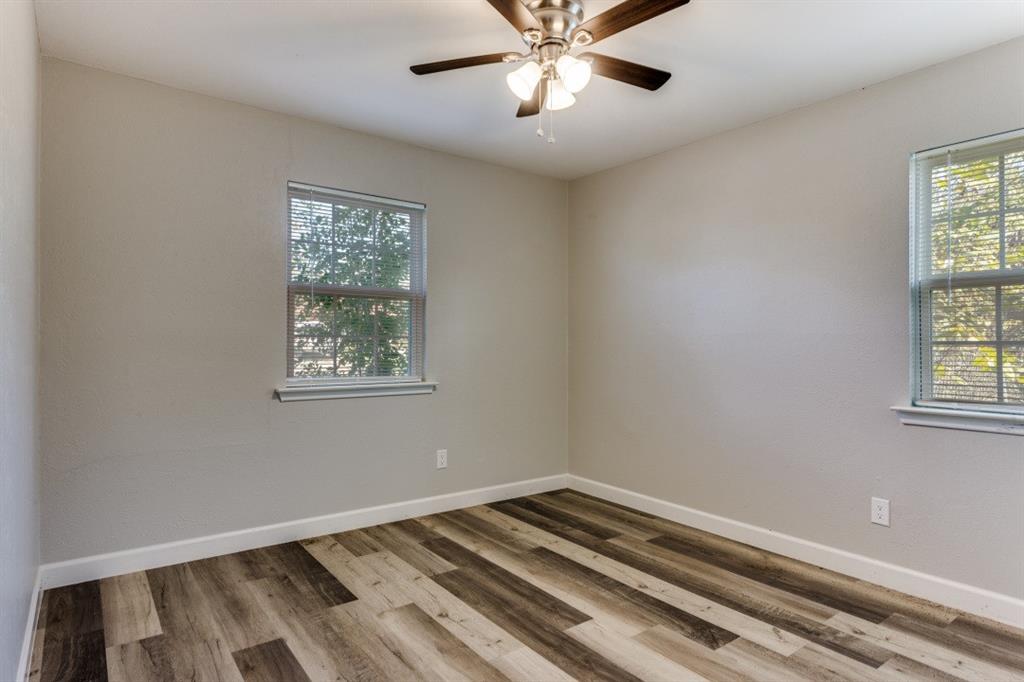 Everman Condo: 809 Michelle Drive