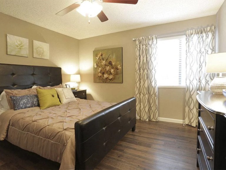 Irving Condo: 4600 West Pioneer Drive