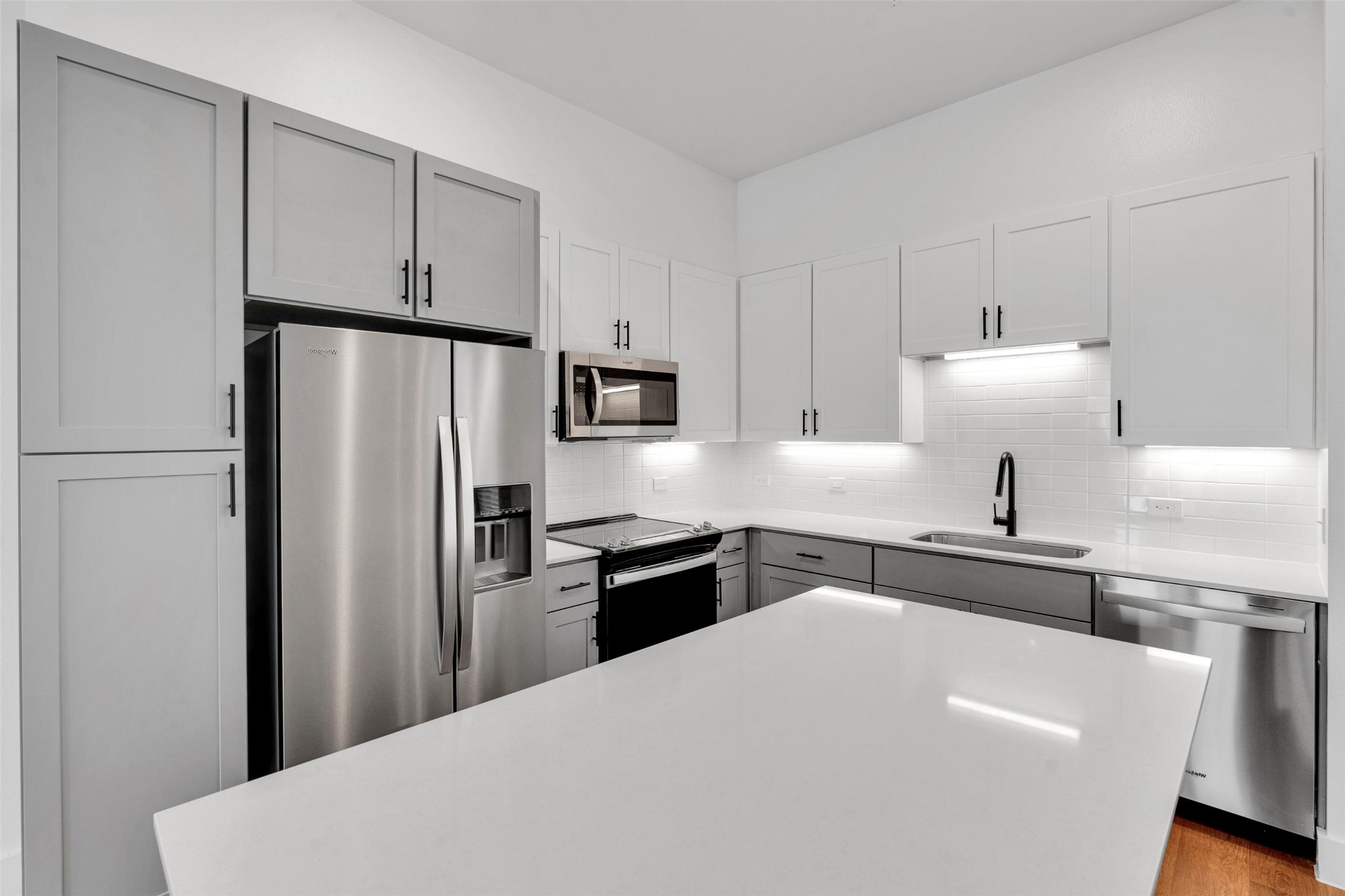 Garland Condo: 1701-622 Bernard Street