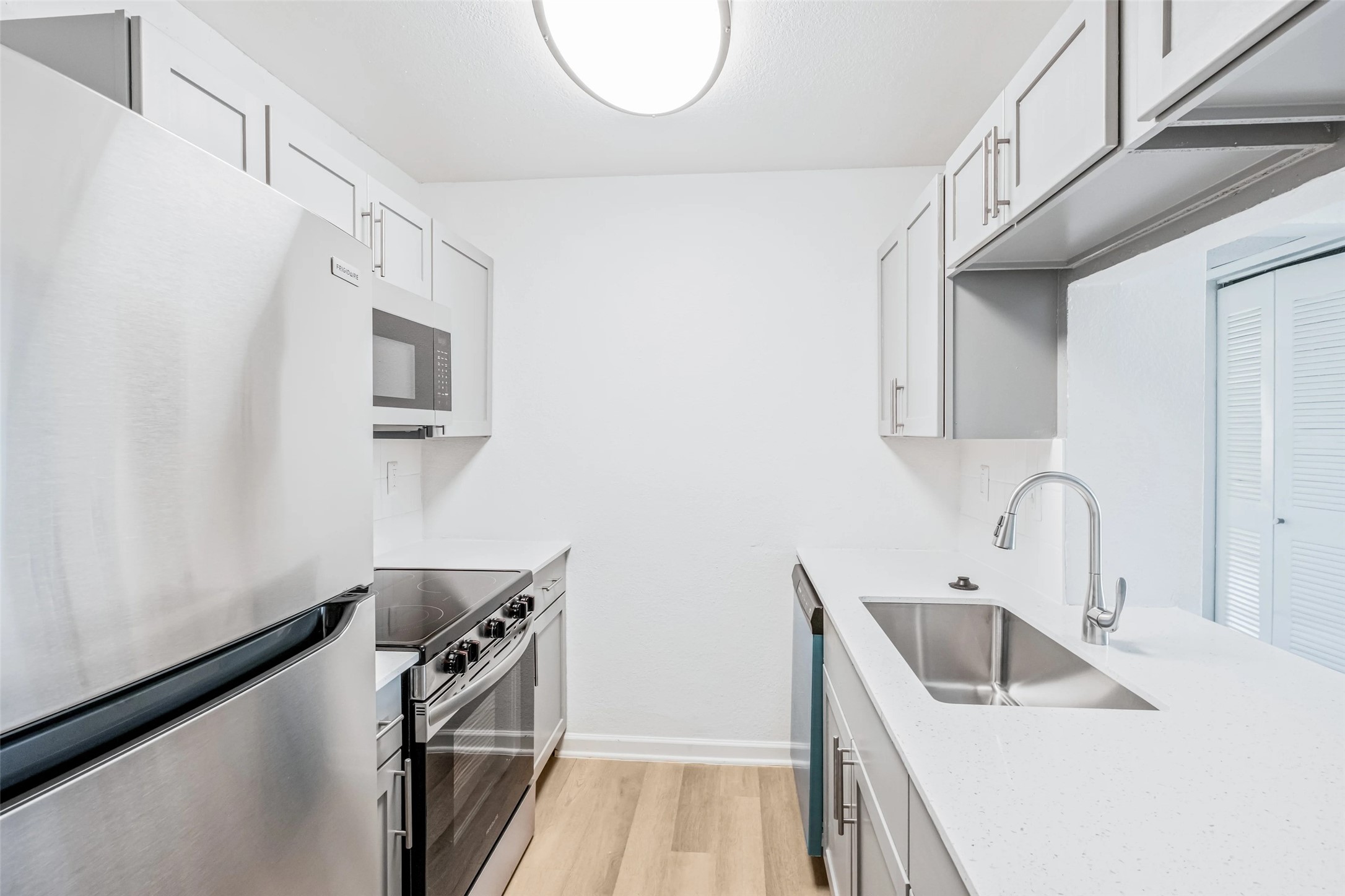 Irving Condo: 4600 West Pioneer Drive