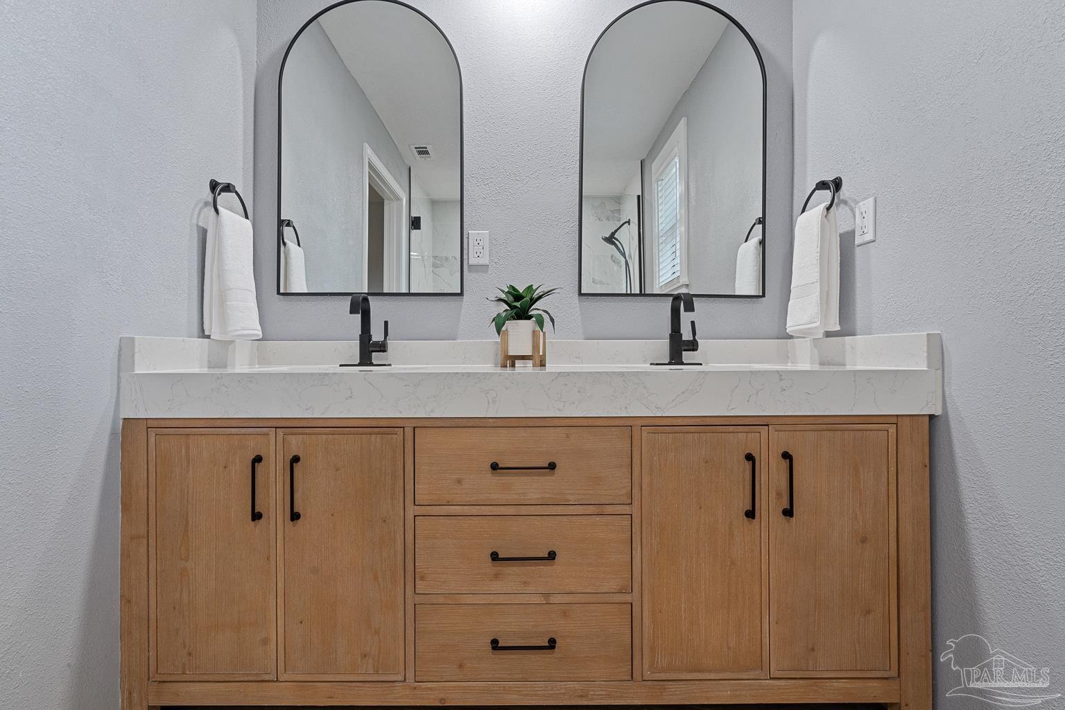 Gulf Breeze Condo: 5968 Capitol Drive