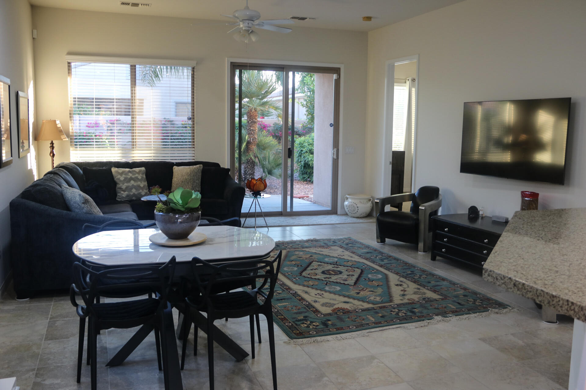 Indio Condo: 81683 Avenida Parito