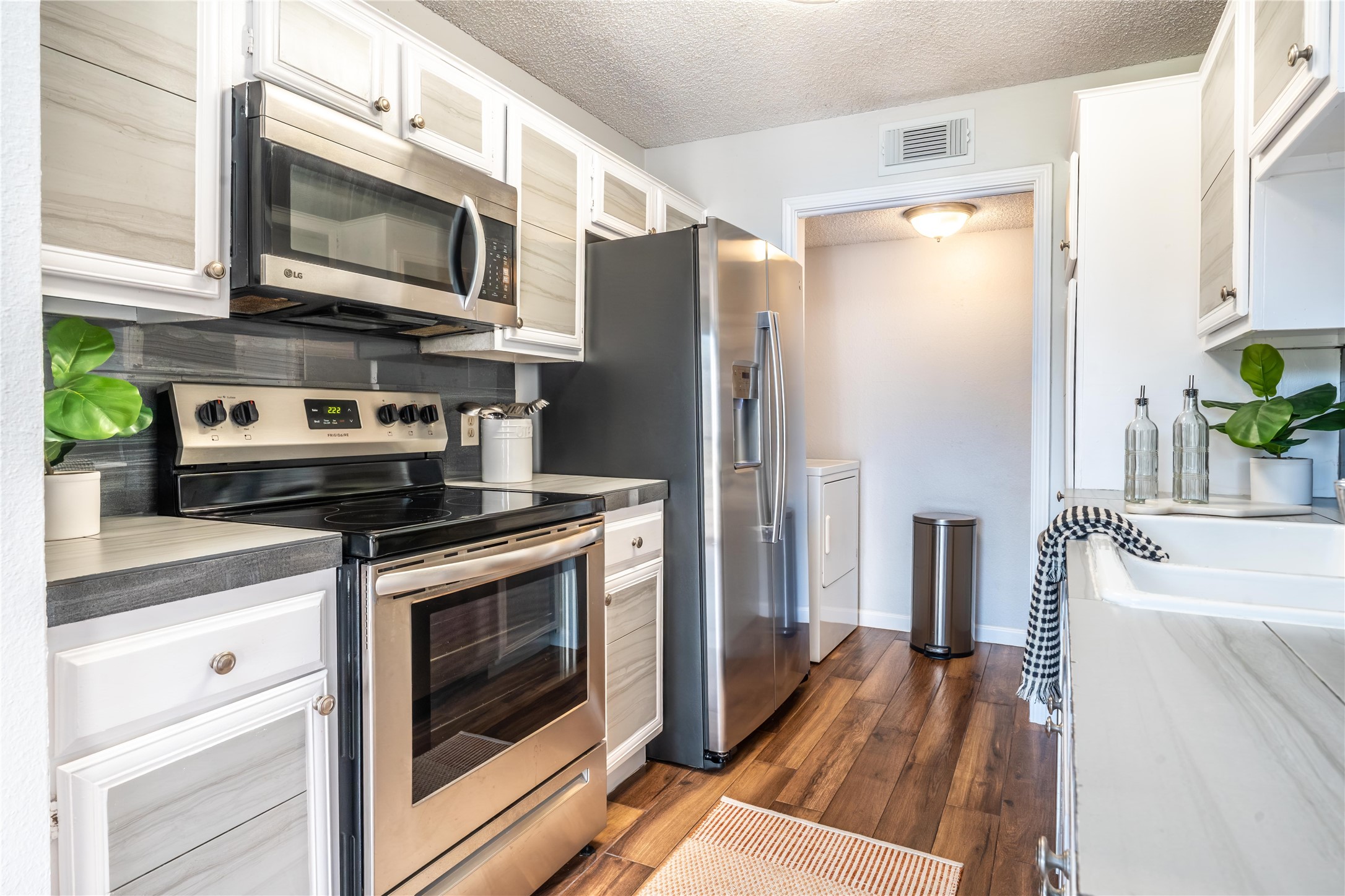 Houston Condo: 8411 Sands Point Drive