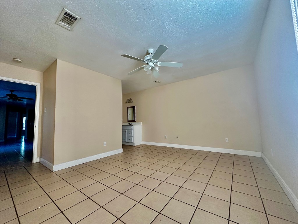 Austin Condo: Undisclosed Address