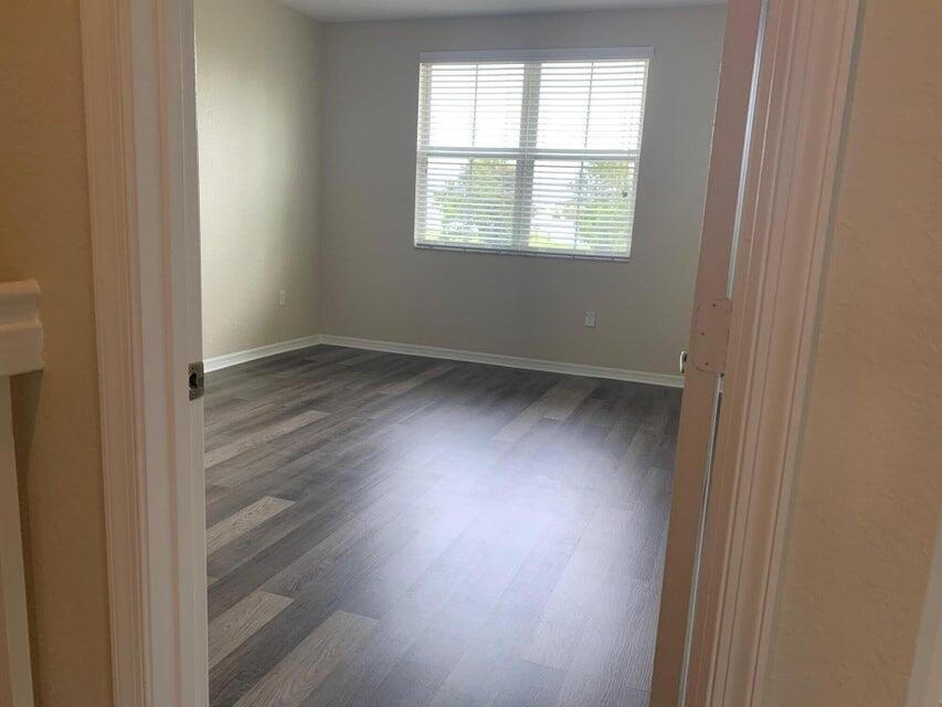 Boynton Beach Condo: 298 Lake Monterey Circle