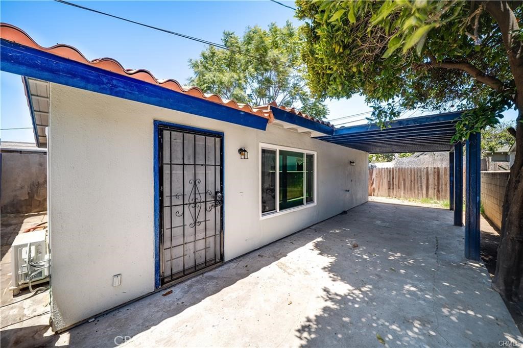 Santa Ana Condo: 1011 West Myrtle Street