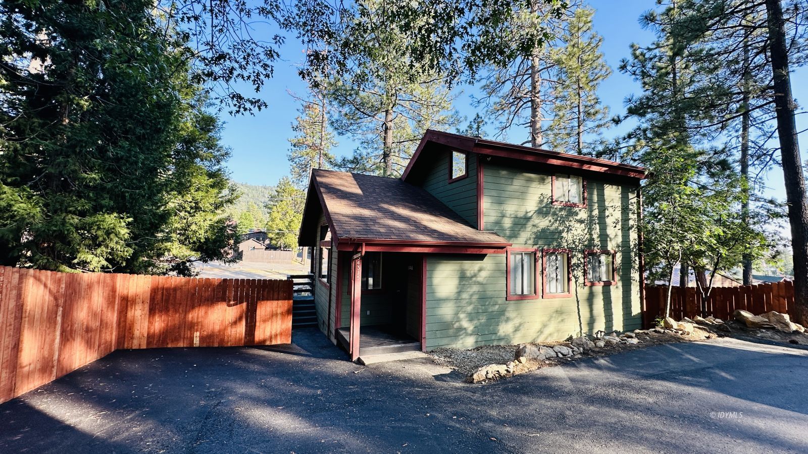 Idyllwild Condo: 54315 Pine Crest Avenue