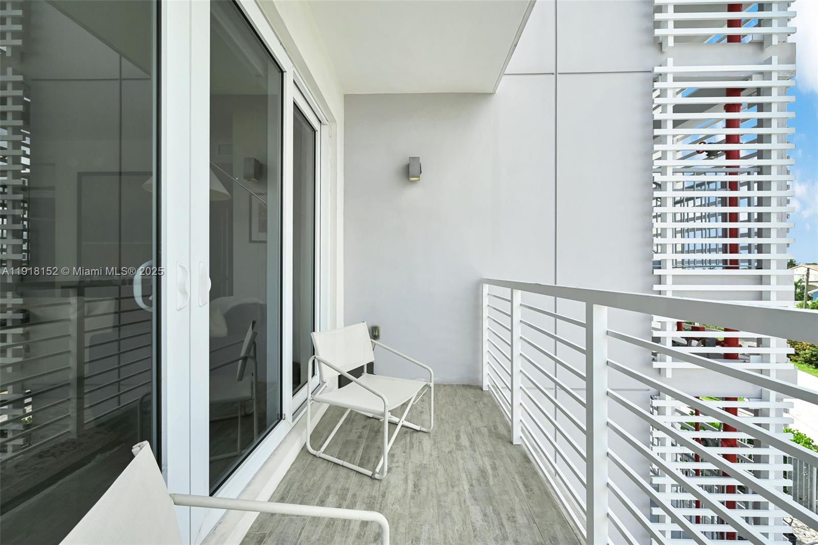 Deerfield Beach Condo: 1900 Southeast 2nd Street