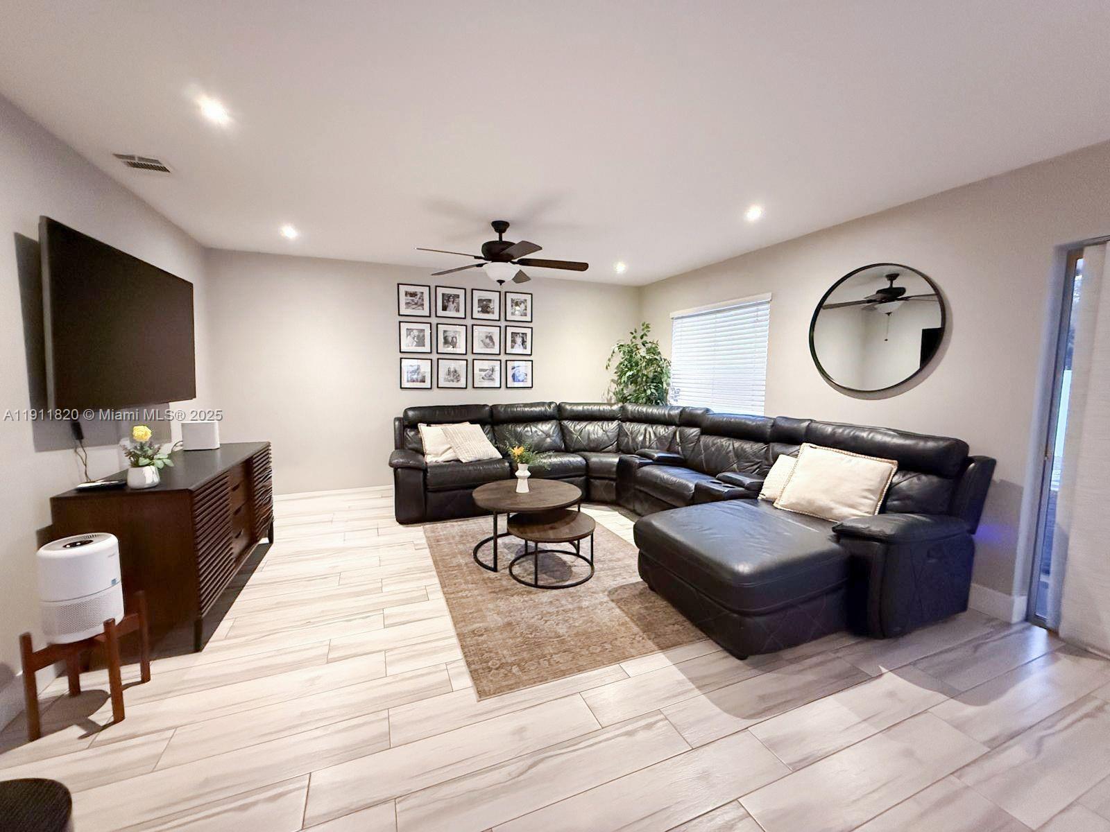 Sunrise Condo: 1229 Northwest 125th Terrace