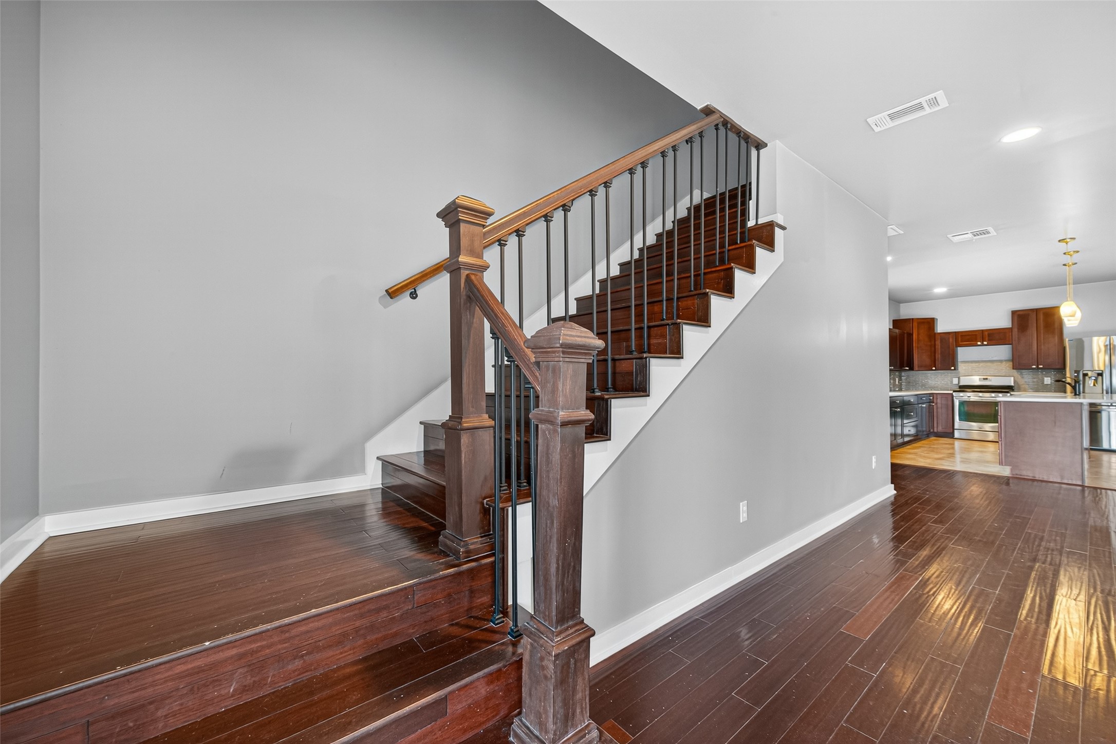 Arcola Condo: 146 Disney Street