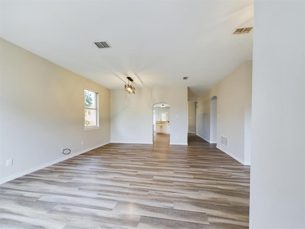 Roanoke Condo: 417 Indian Trail Road