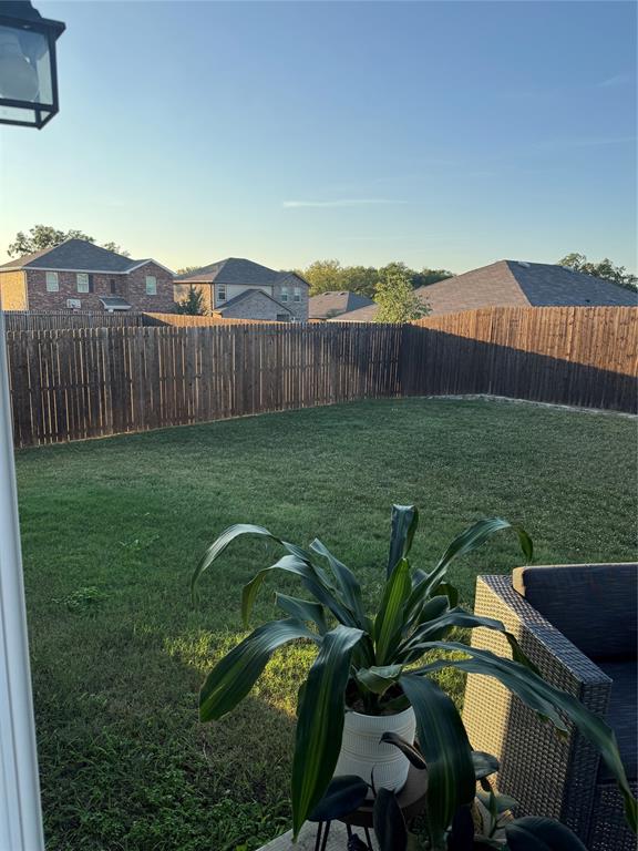 Anna Condo: 824 Peach Tree Lane