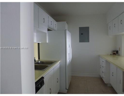Key Biscayne Condo: 199 Ocean Ln Drive