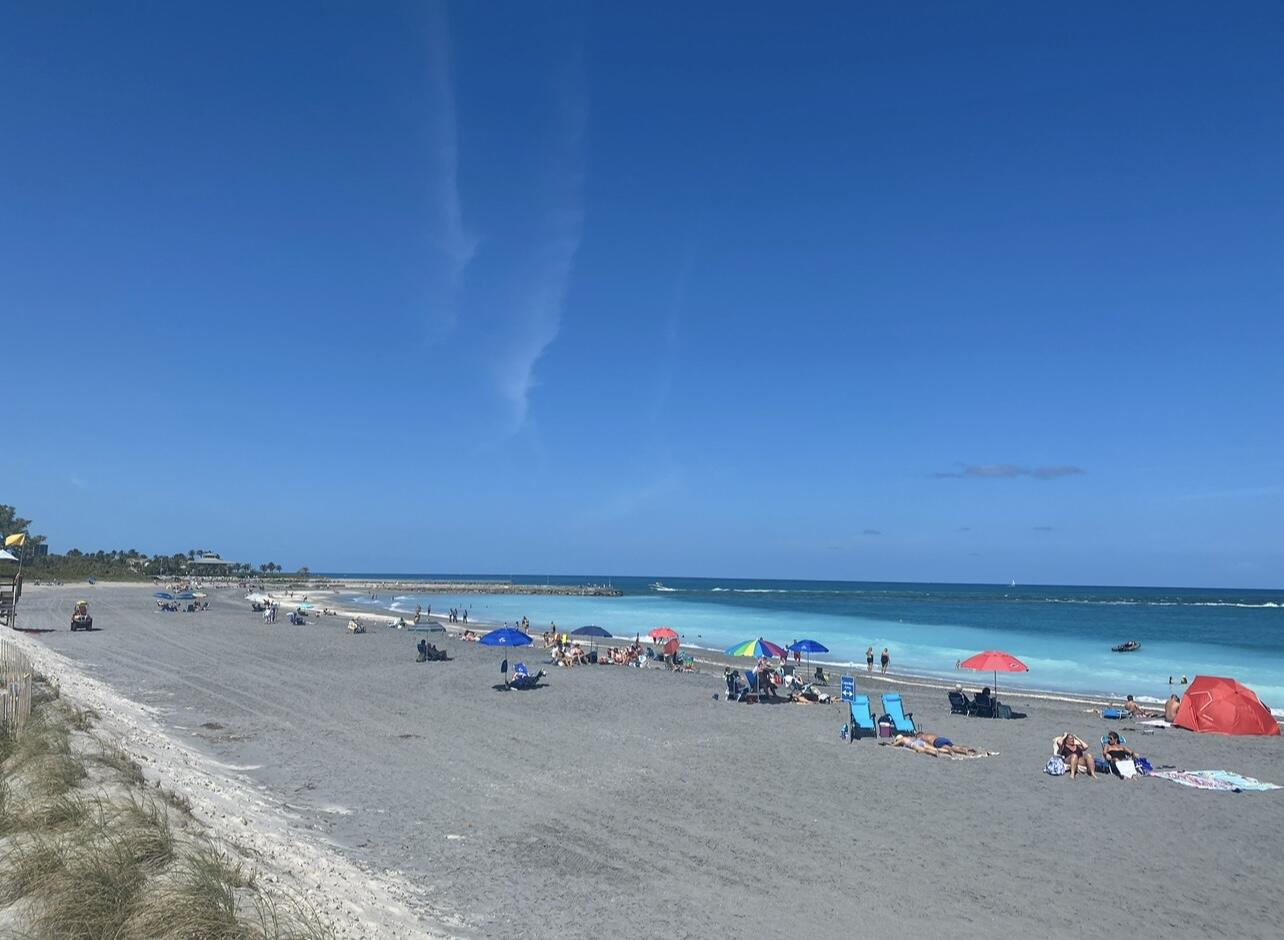 Jupiter Condo: 150 Pineview Road