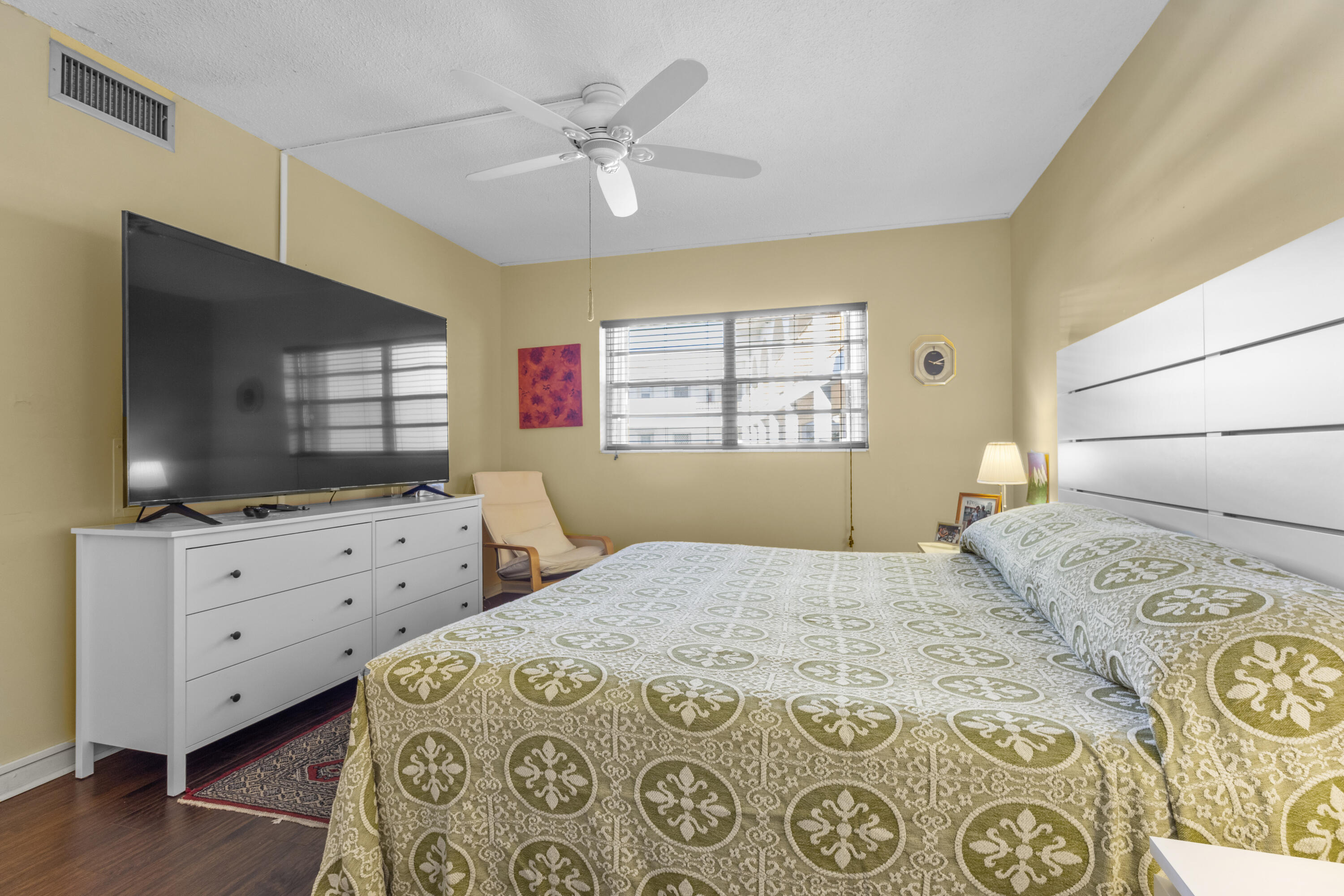 Boca Raton Condo: 5401 Northwest 2nd Avenue