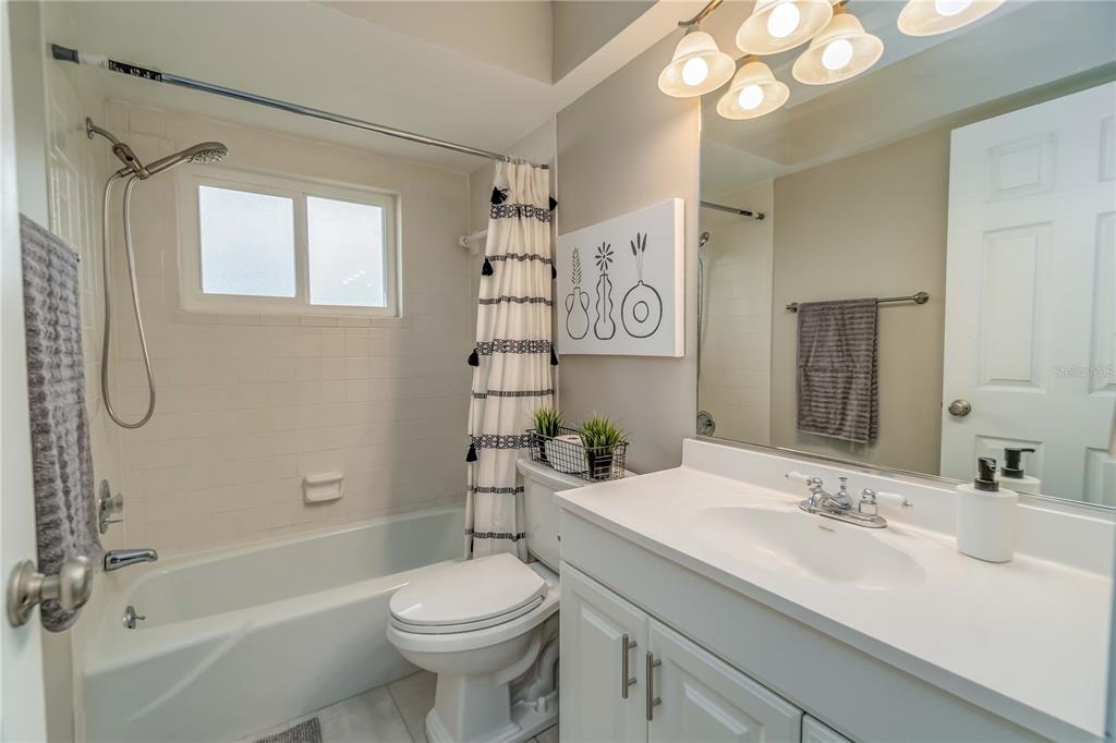 Rotonda West Condo: 33 Caddy Road