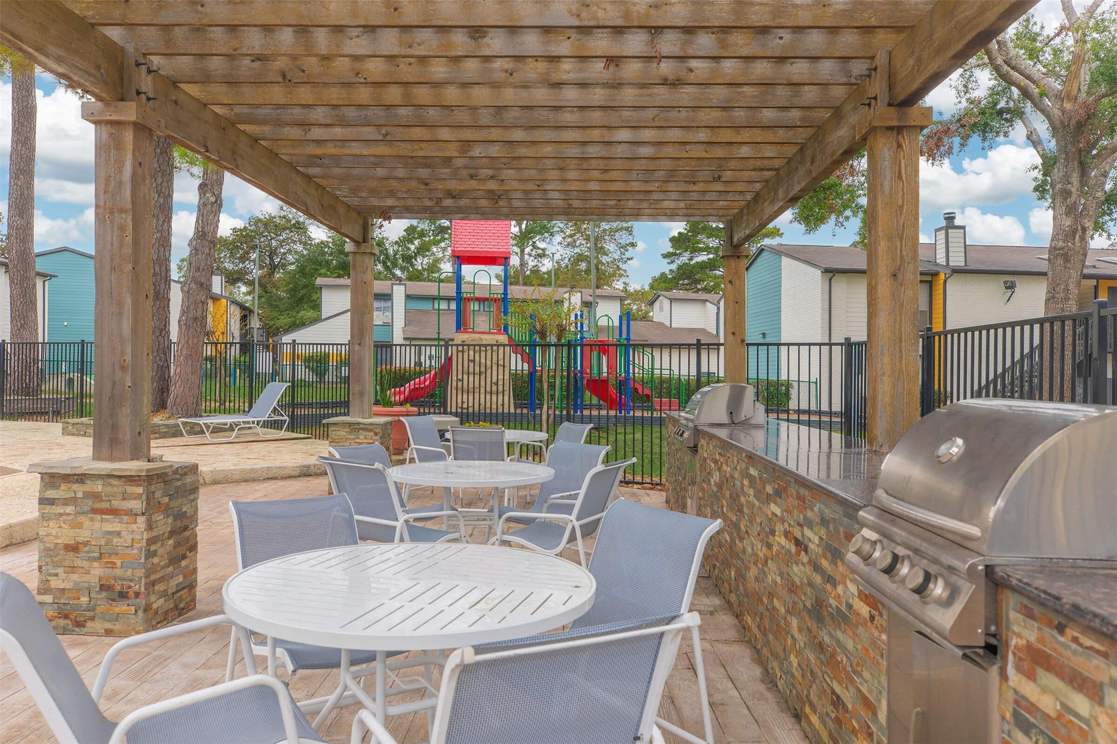 Houston Condo: 21717 Inverness Forest Boulevard